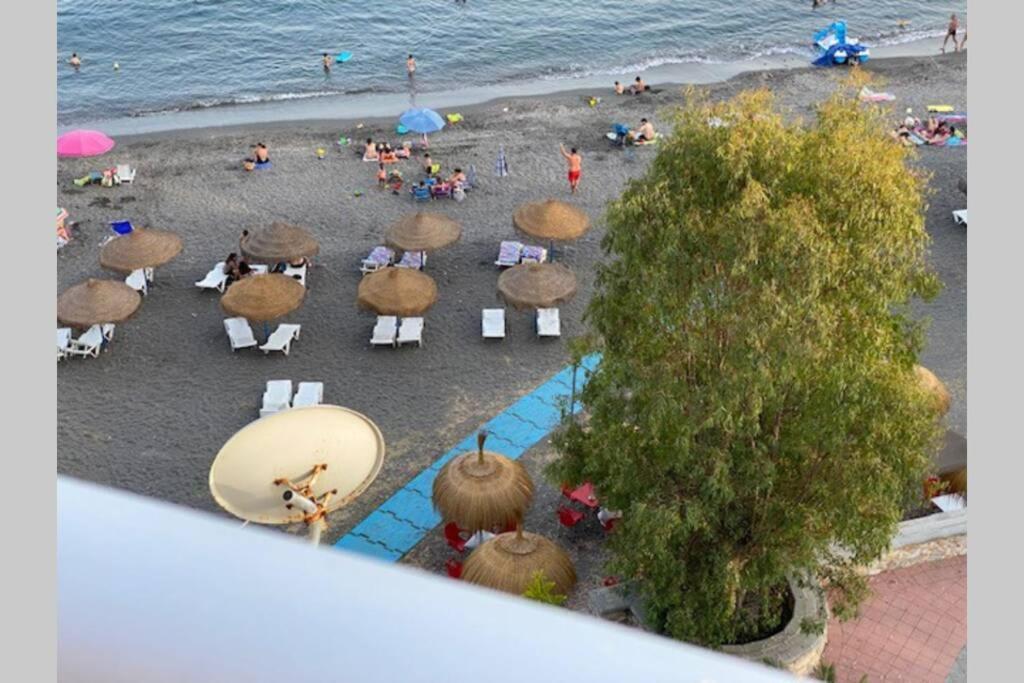Magnifico Apartamento Con Vistas Al Mar, 1ª Linea Almuñécar المظهر الخارجي الصورة